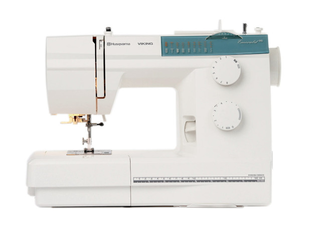 Emerald™ 116 Sewing Machine