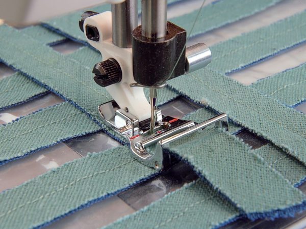 Chenille Stitching Foot